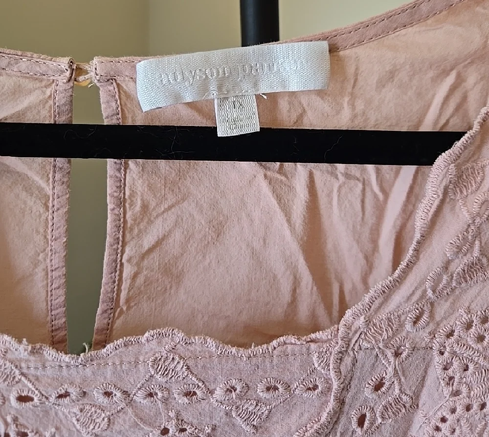 Pink Eyelet Lace Women's Top - Picture 2 of 6
